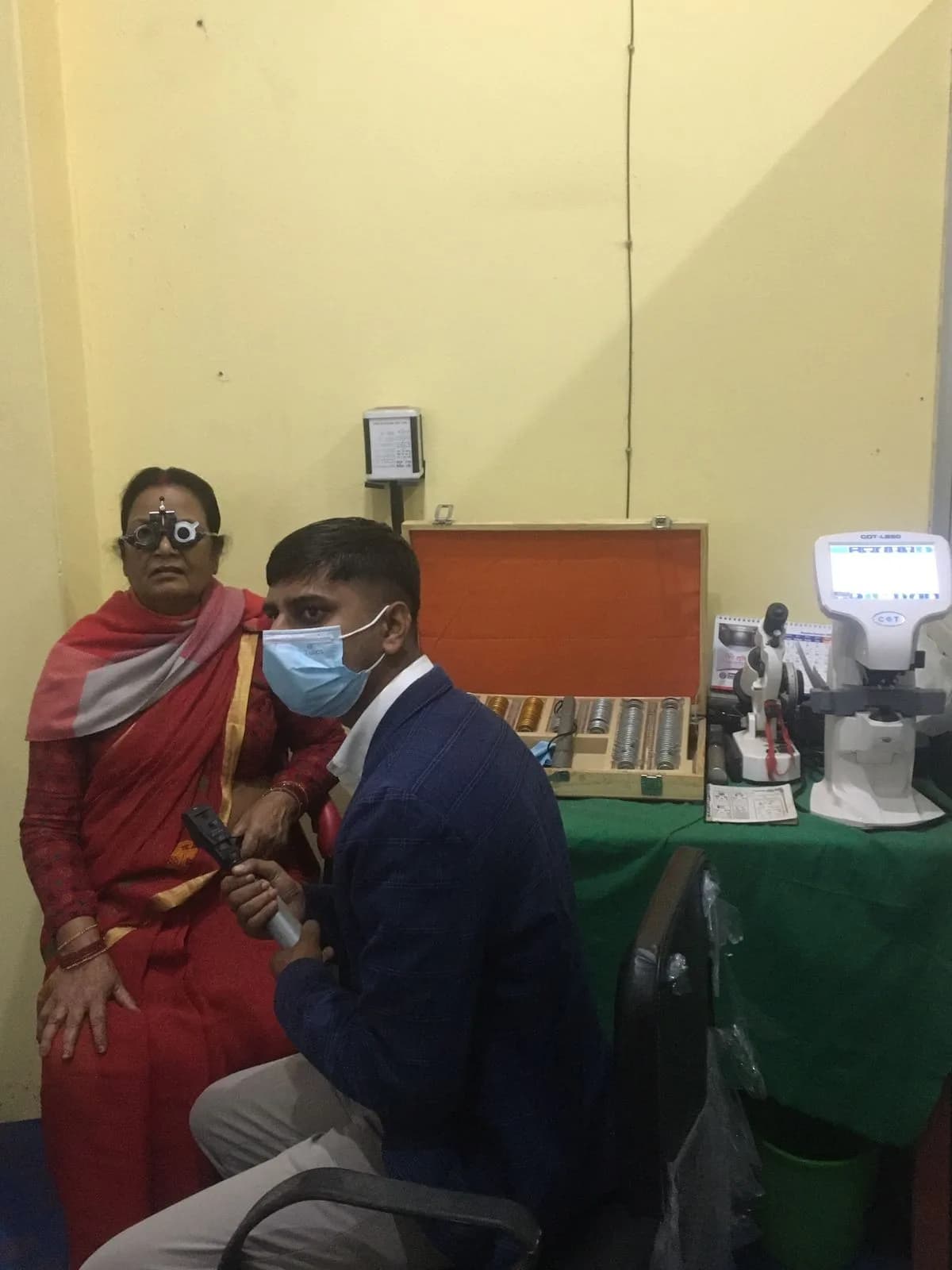 Refraction Services & Vision Assessment/दृष्टि परीक्षण सेवा
